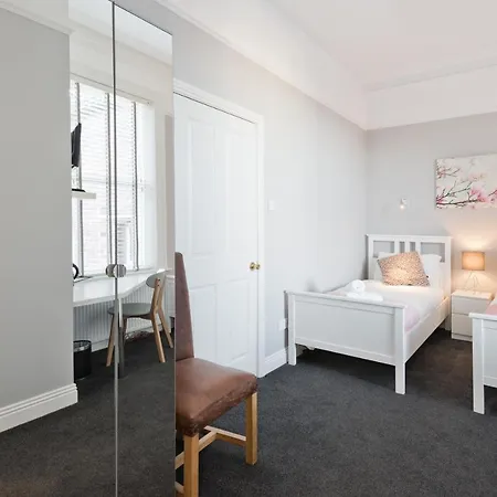 48 Merrion Road * Dublin
