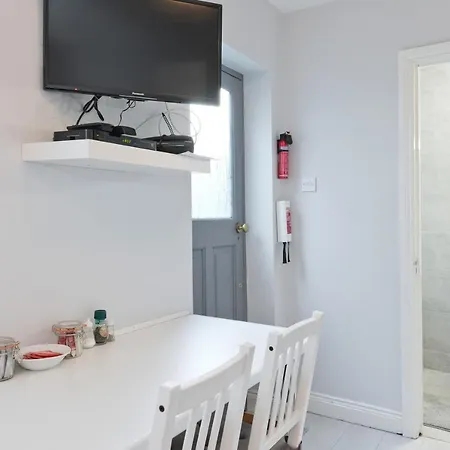 48 Merrion Road * Dublin
