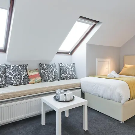48 Merrion Road * Dublin