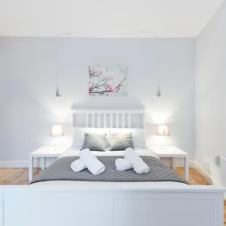 48 Merrion Road * Dublin